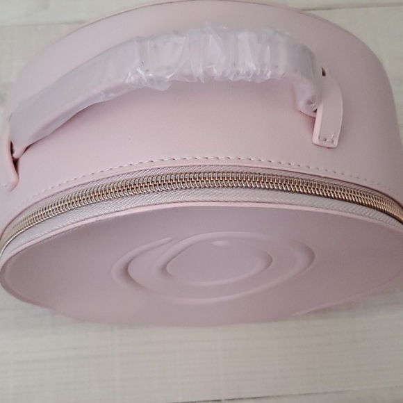 New Monat Cosmetic Bag - Picture 3 of 4